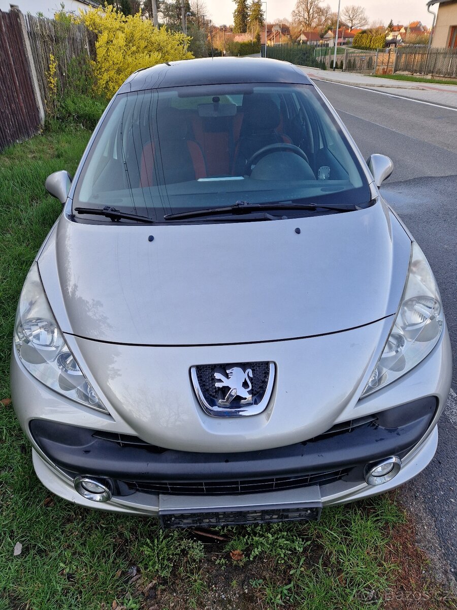 Peugeot 207SW NEPOJÍZDNÉ, závada motoru