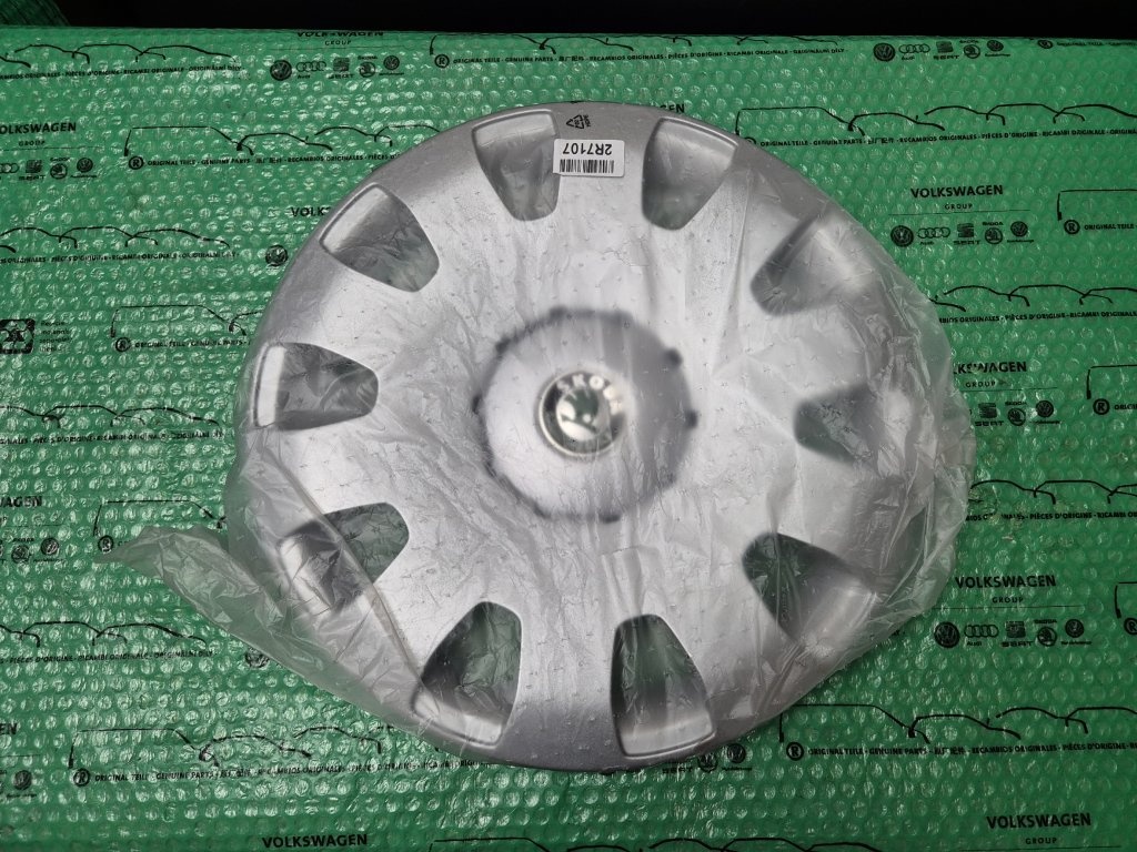 kryt kola (poklice) DRIVE 6Jx15 Škoda Octavia I