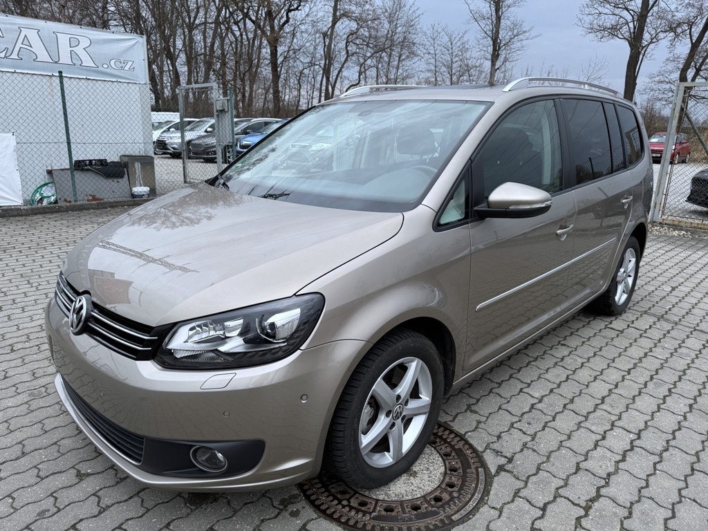 Volkswagen Touran 2.0 TDI 103 kW DSG, navi. xenon.