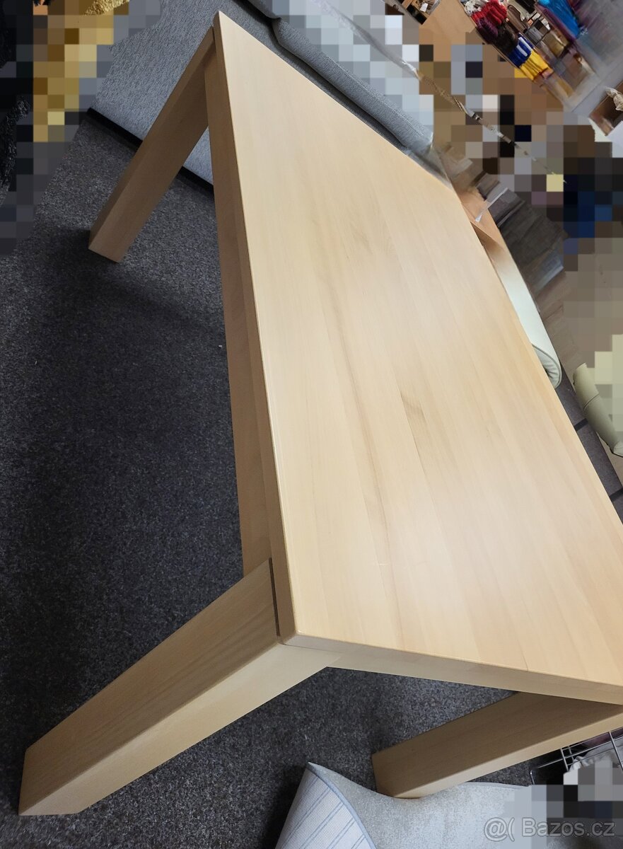 TON Nový jídelní stůl