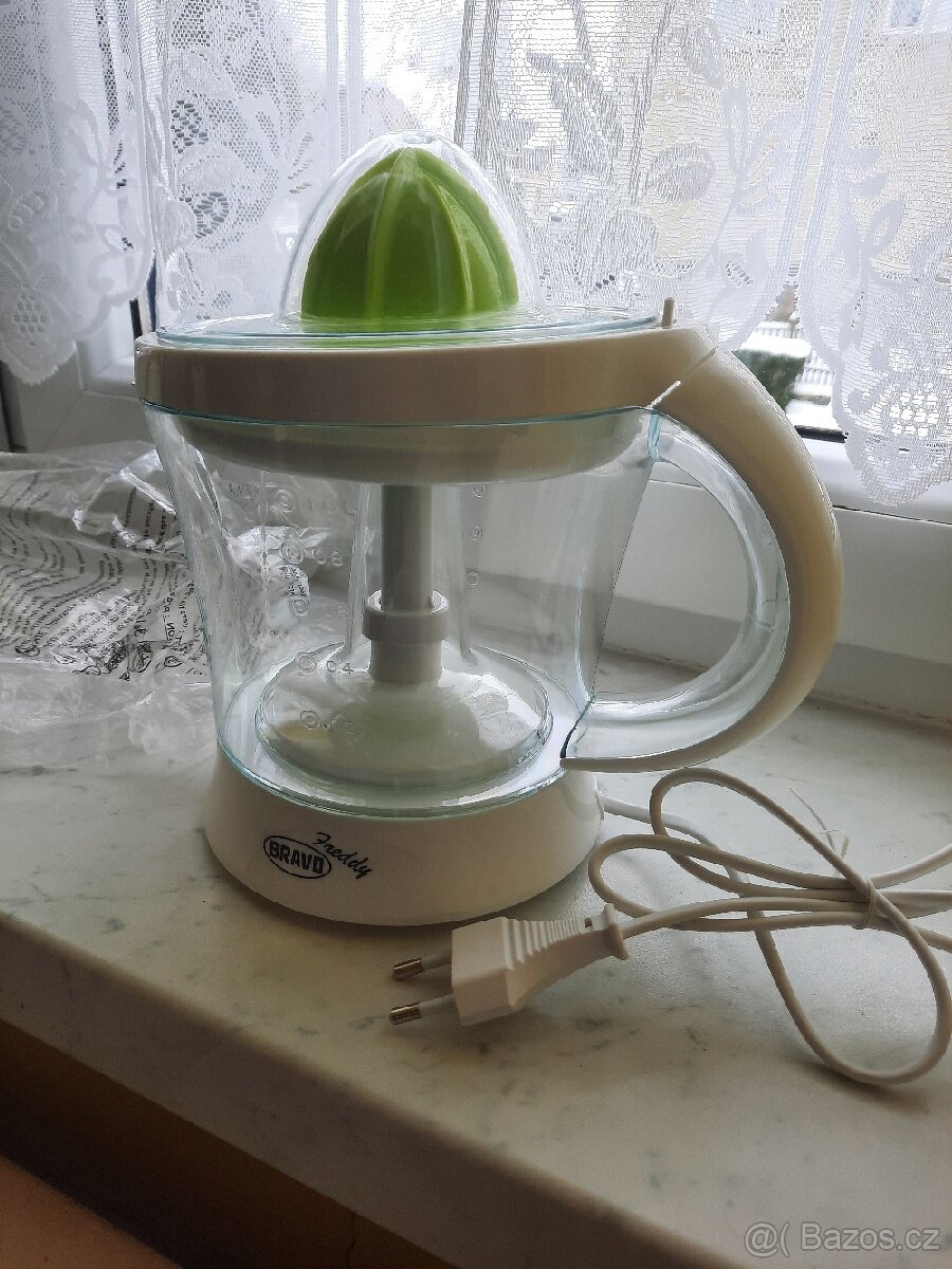 Citrusovy odšťavňovač