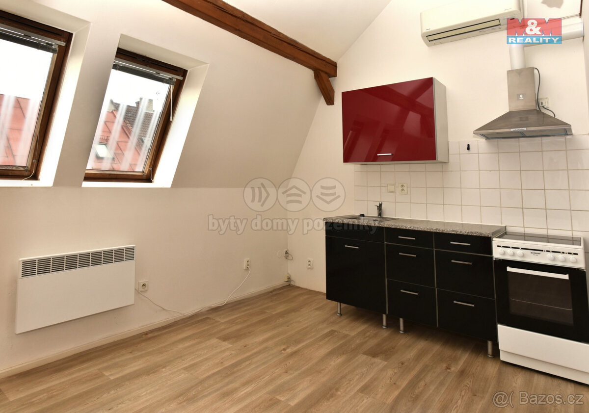 Pronájem bytu 1+KK, 42m2, ul. Hrnčířská, Česká Lípa