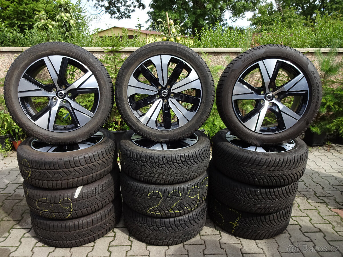 Volvo XC40 (elektro) - zánovní zimní alu komplety 19" 5x108