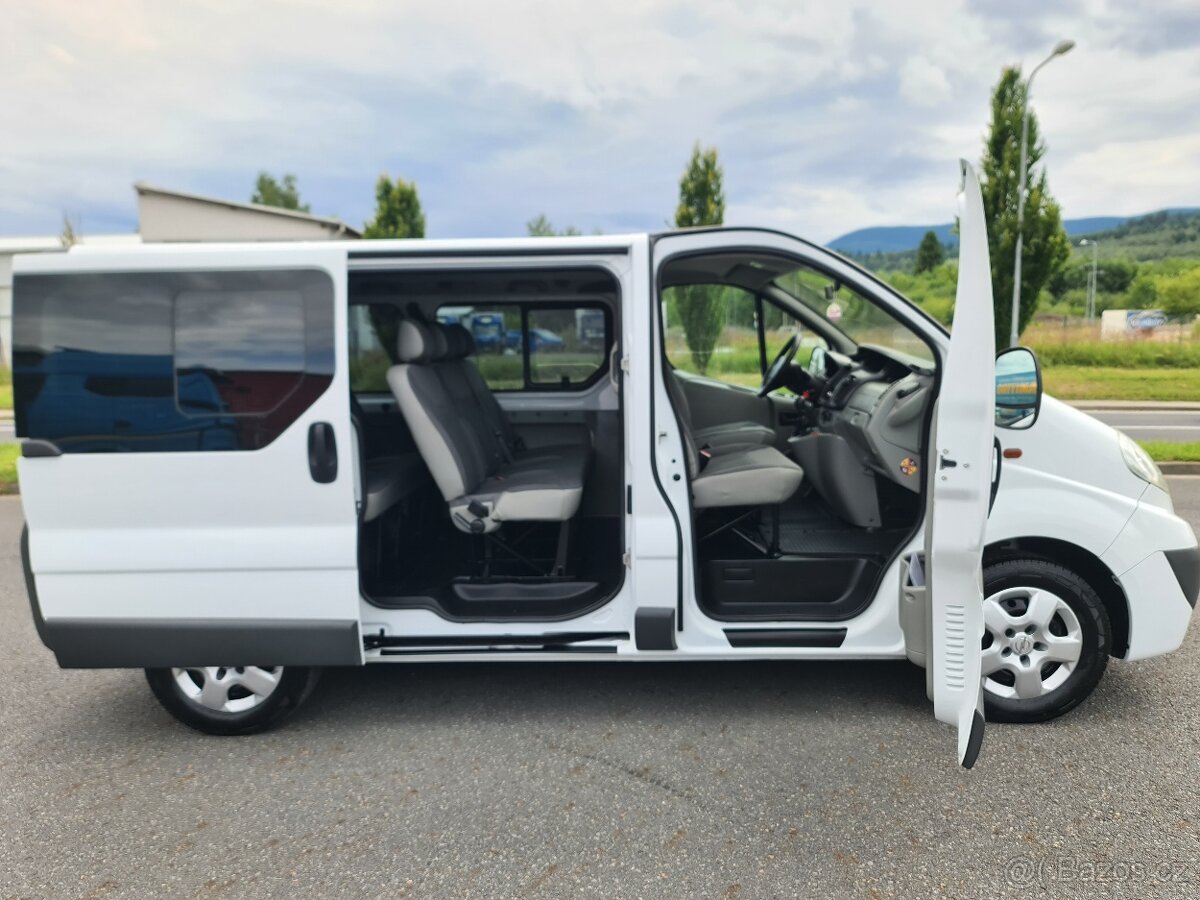 OPEL VIVARO 2.0 CDTi 9-MÍST KLIMA RV 2012 SERVISKA 177TKM