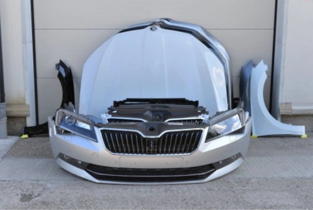 Škoda Superb III, 3 + lift díly na přední část, airbagy
