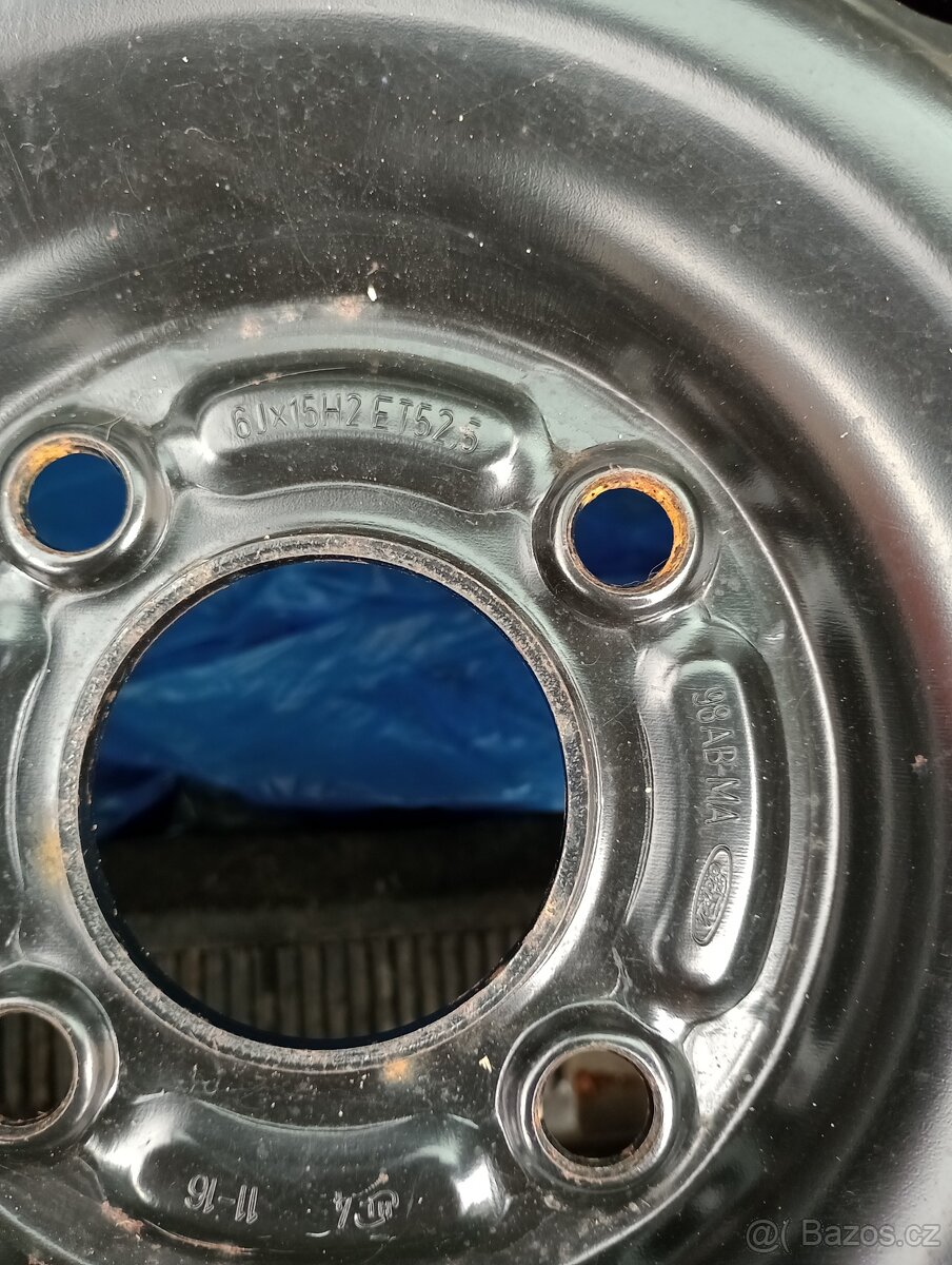 Rezerva Ford 15 letní