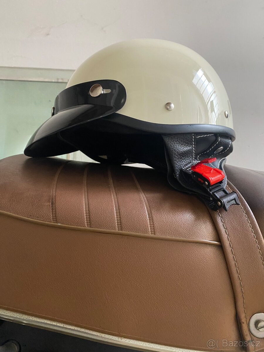 Helma na motorku/skutr NOVA