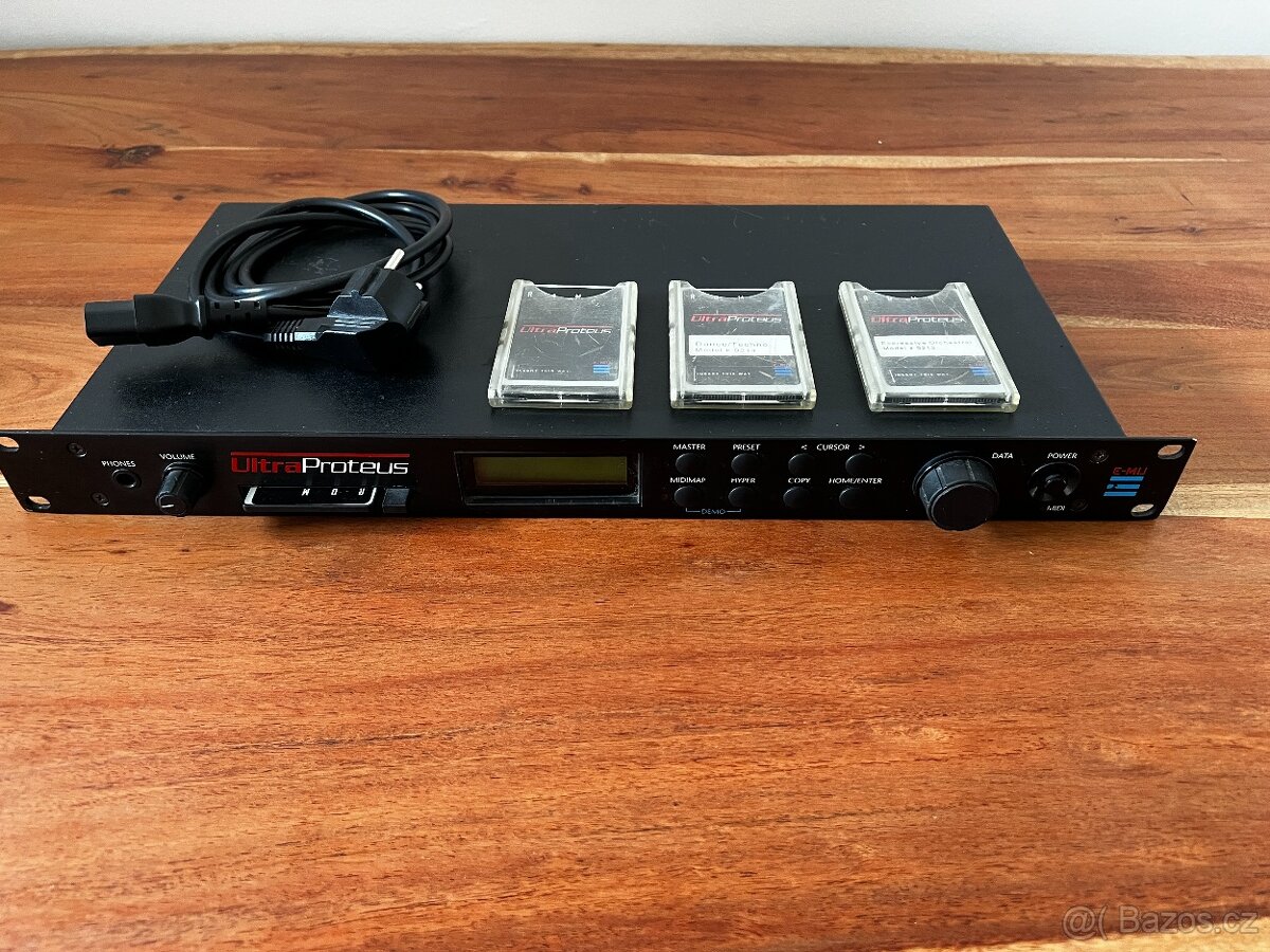 E-MU UltraProteus + 4 karty (ROM i RAM)