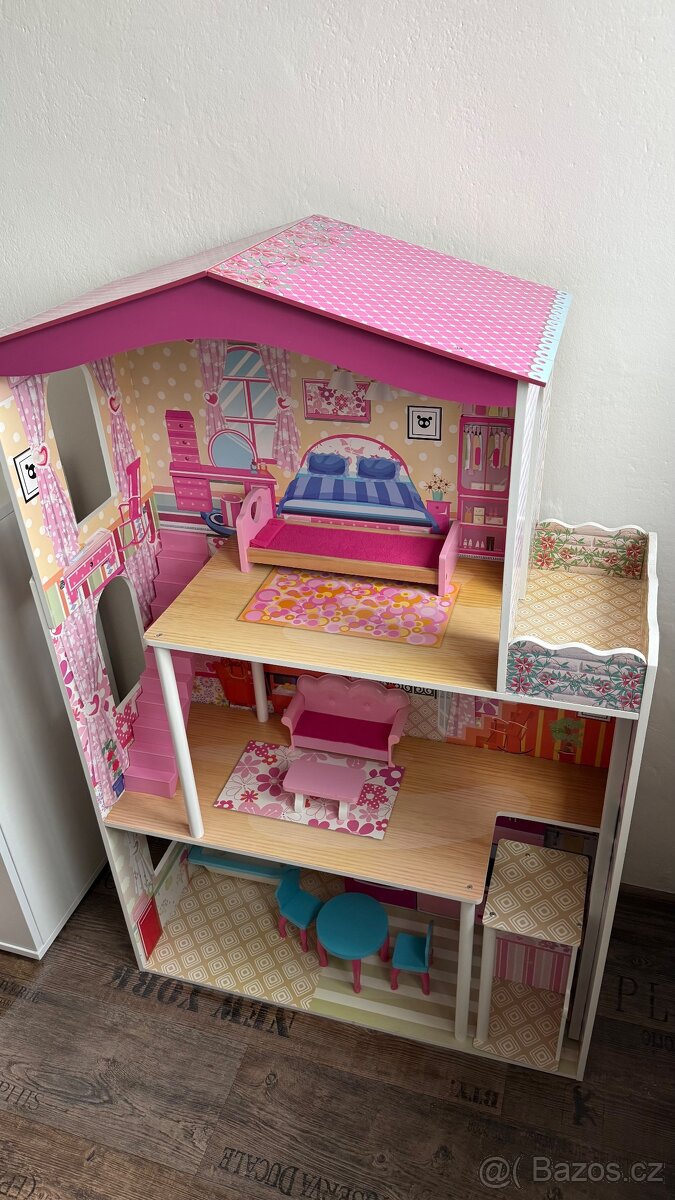 Domeček pro Barbie