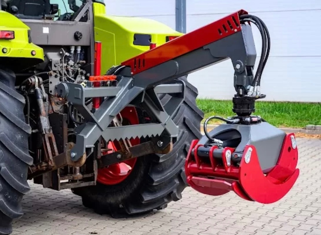 Hydraulické kleště na kulatinu