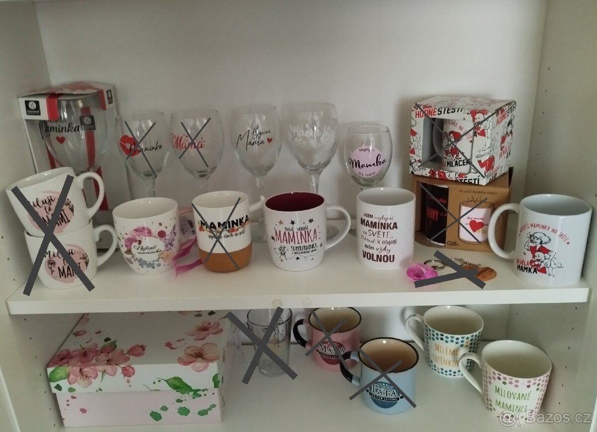 Různé skleničky a hrnky ( Maminka & Tatínek)