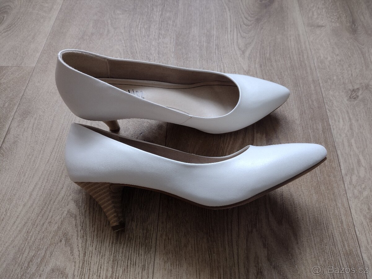 Bílé lodičky na podpatku vel. 39