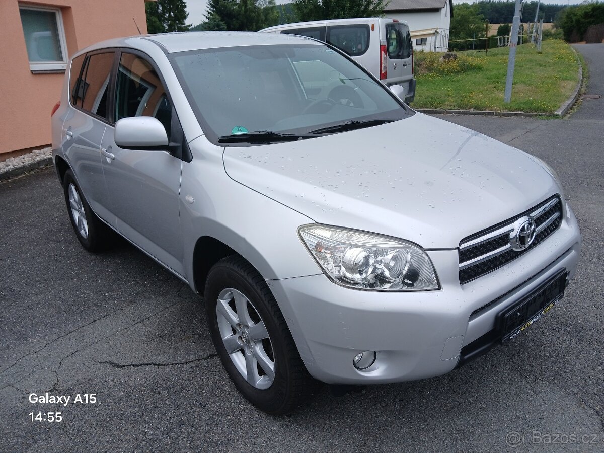 Toyota RAV 4 III 2.0 VVT-i 4WD automat