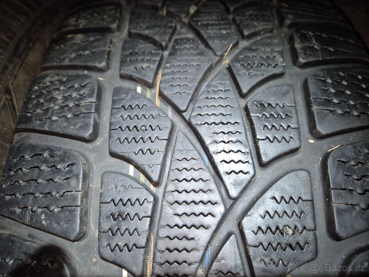 235/55 R18 100H 4x zimní Dunlop 6mm