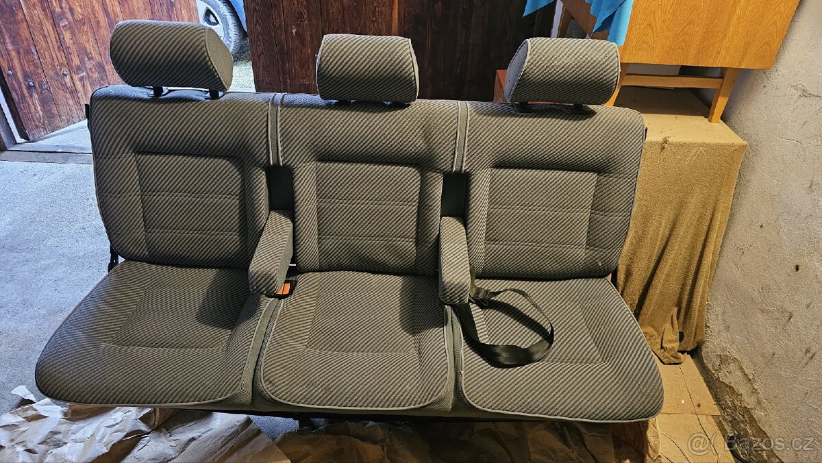 Prodám sedačky VW Transporter, Carravele