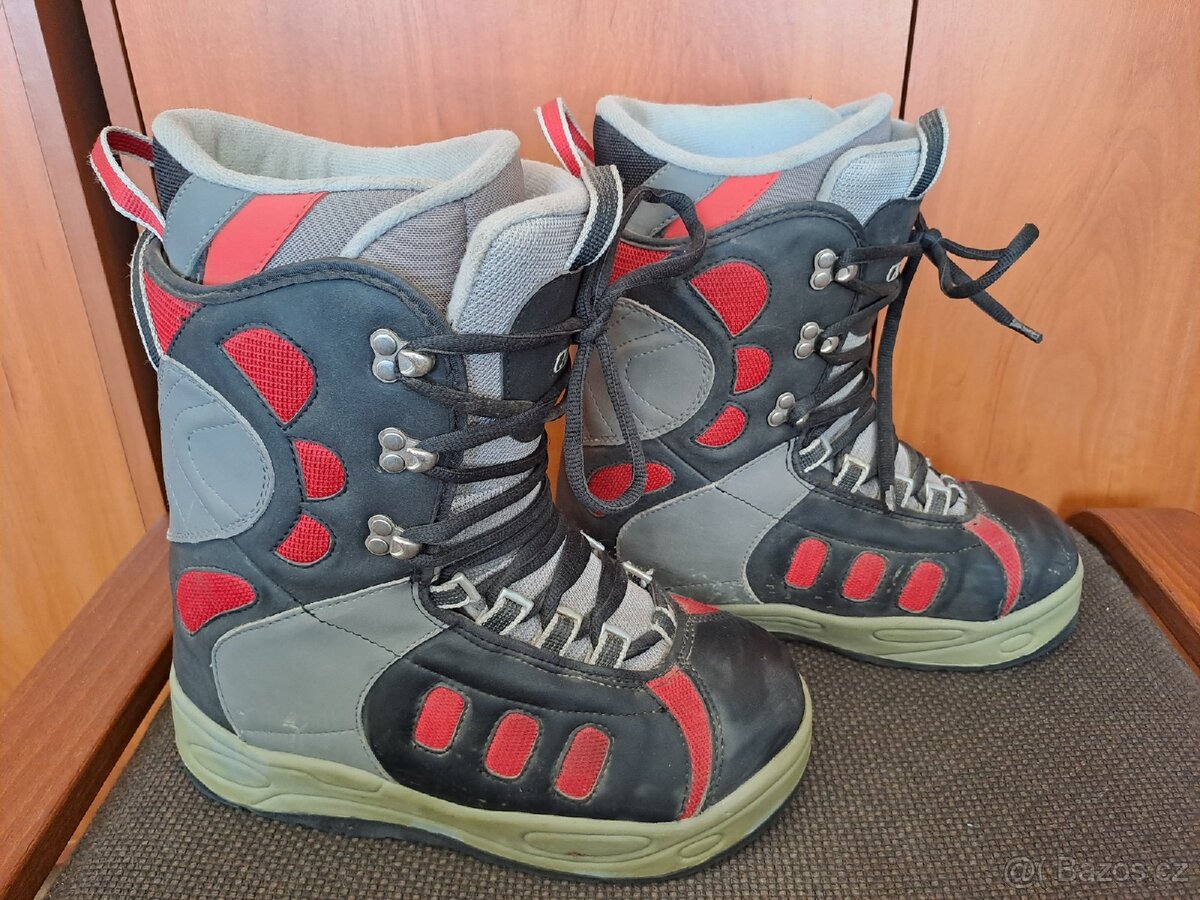 Boty na snowboard