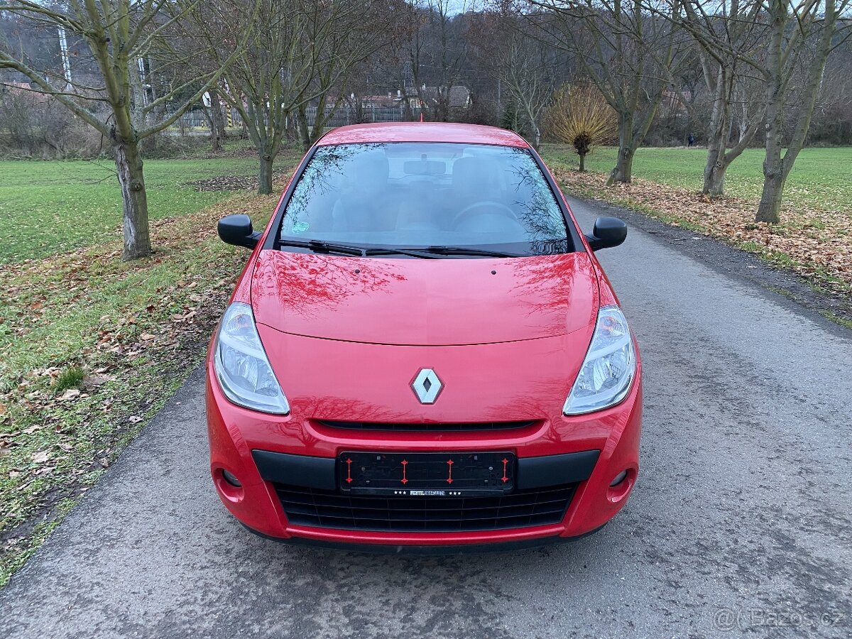 Renault Clio III 1.5Dci nová stk