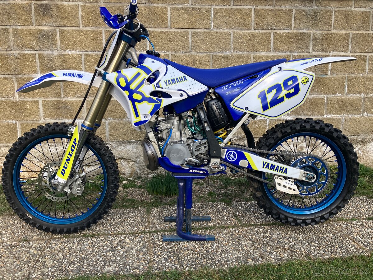 YAMAHA YZ 250