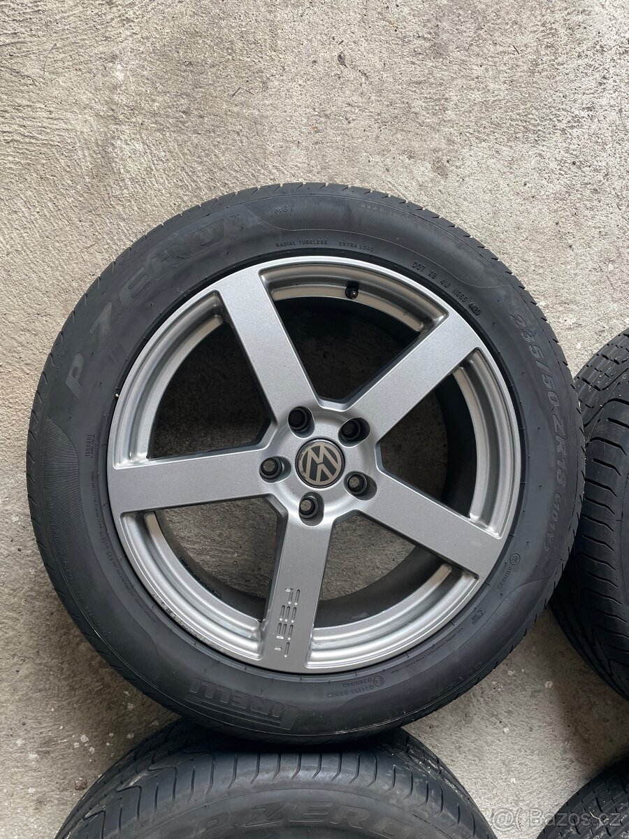 5x120 r18 235/50/18