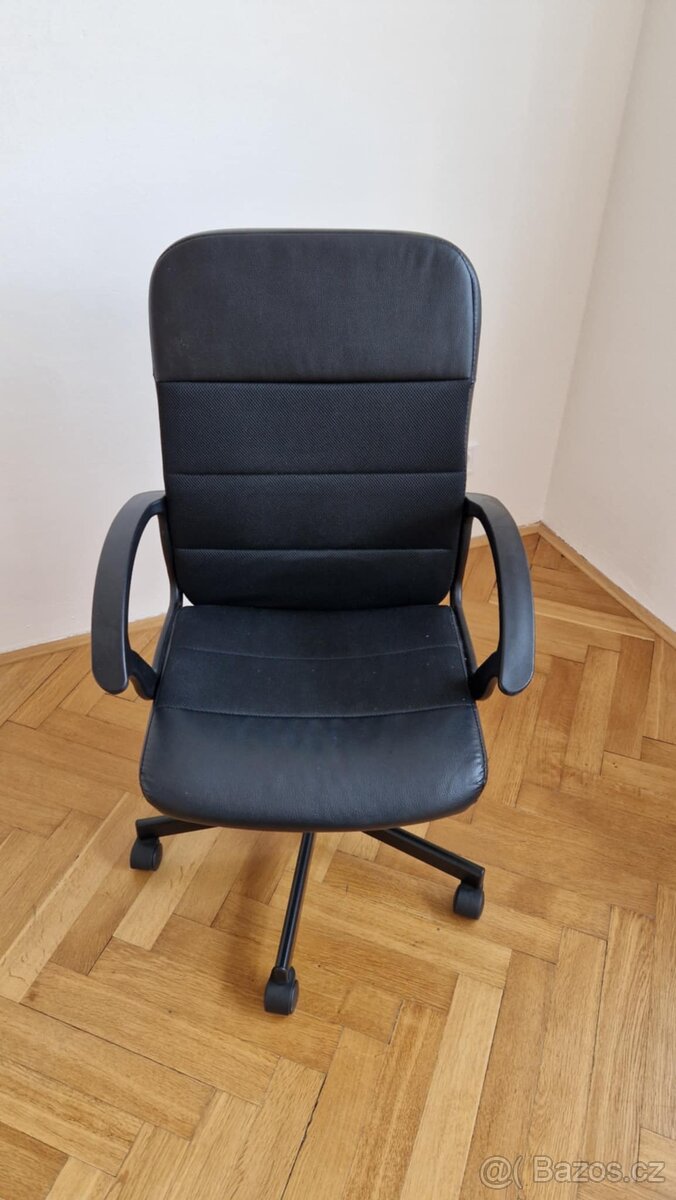 Kancelářská židle NIMTOFTE černá koženka/černá