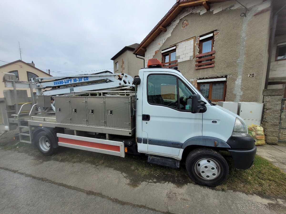 Renault Mascott