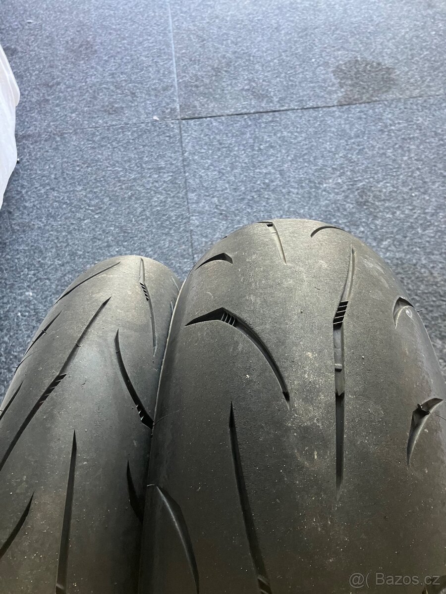 Pneu 120/70 a 190/50 Mitas sportforce+
