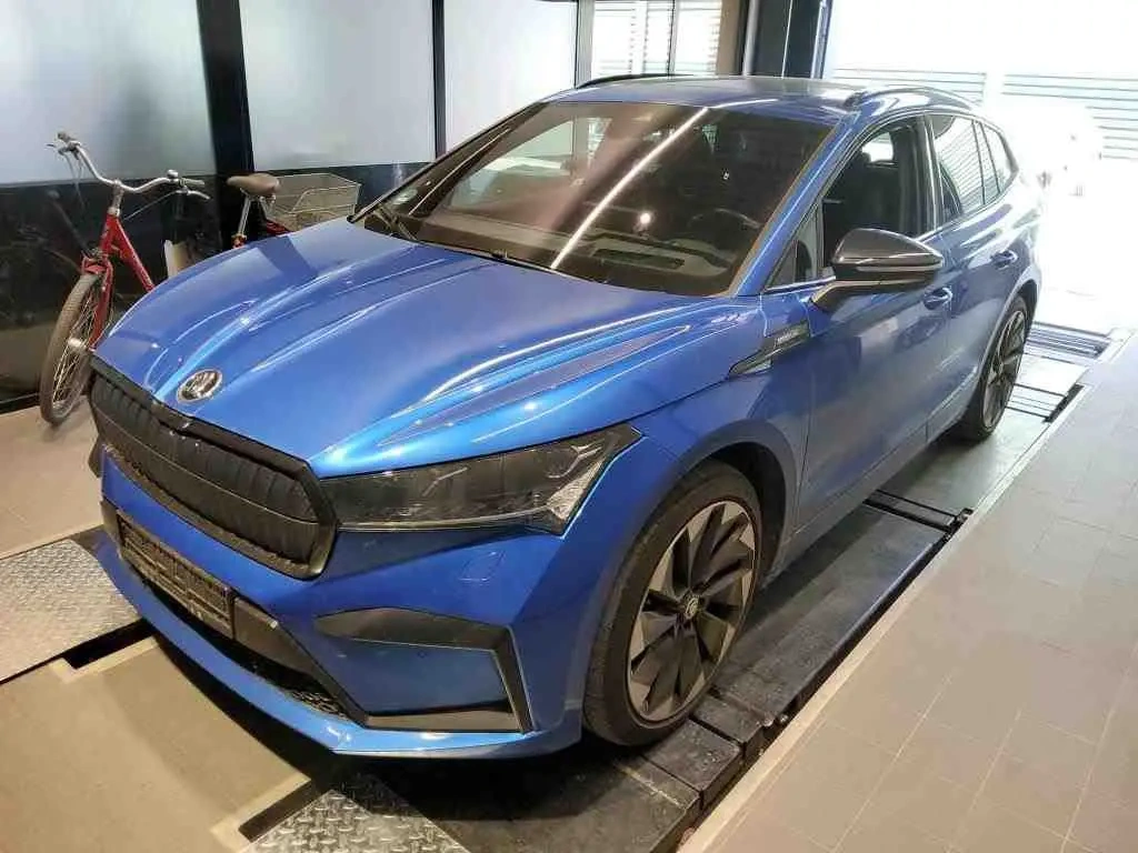 Škoda Enyaq 80 sportline/TČ/head-up/matrix/kamera/panorama
