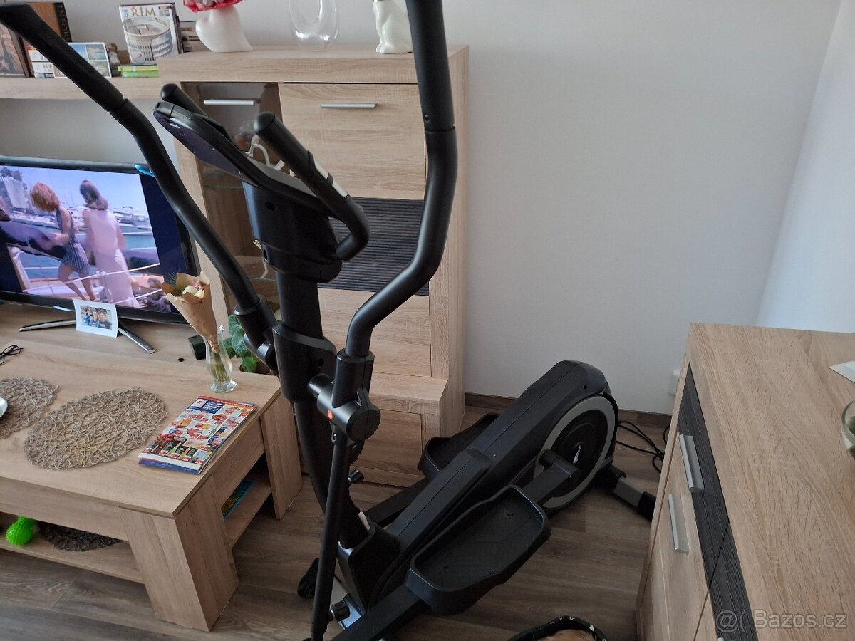 Cross Trenažér, eliptický trenažér