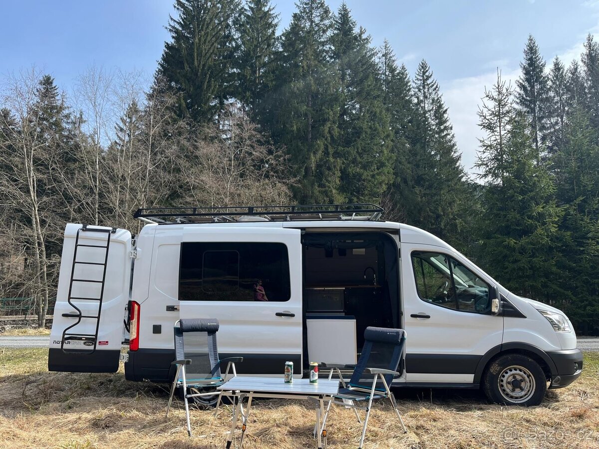 Obytný automobil Ford transit
