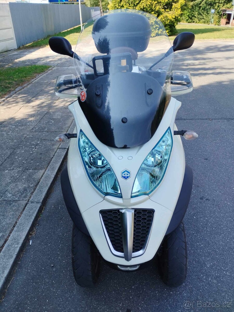 piaggio mp3 lt 500