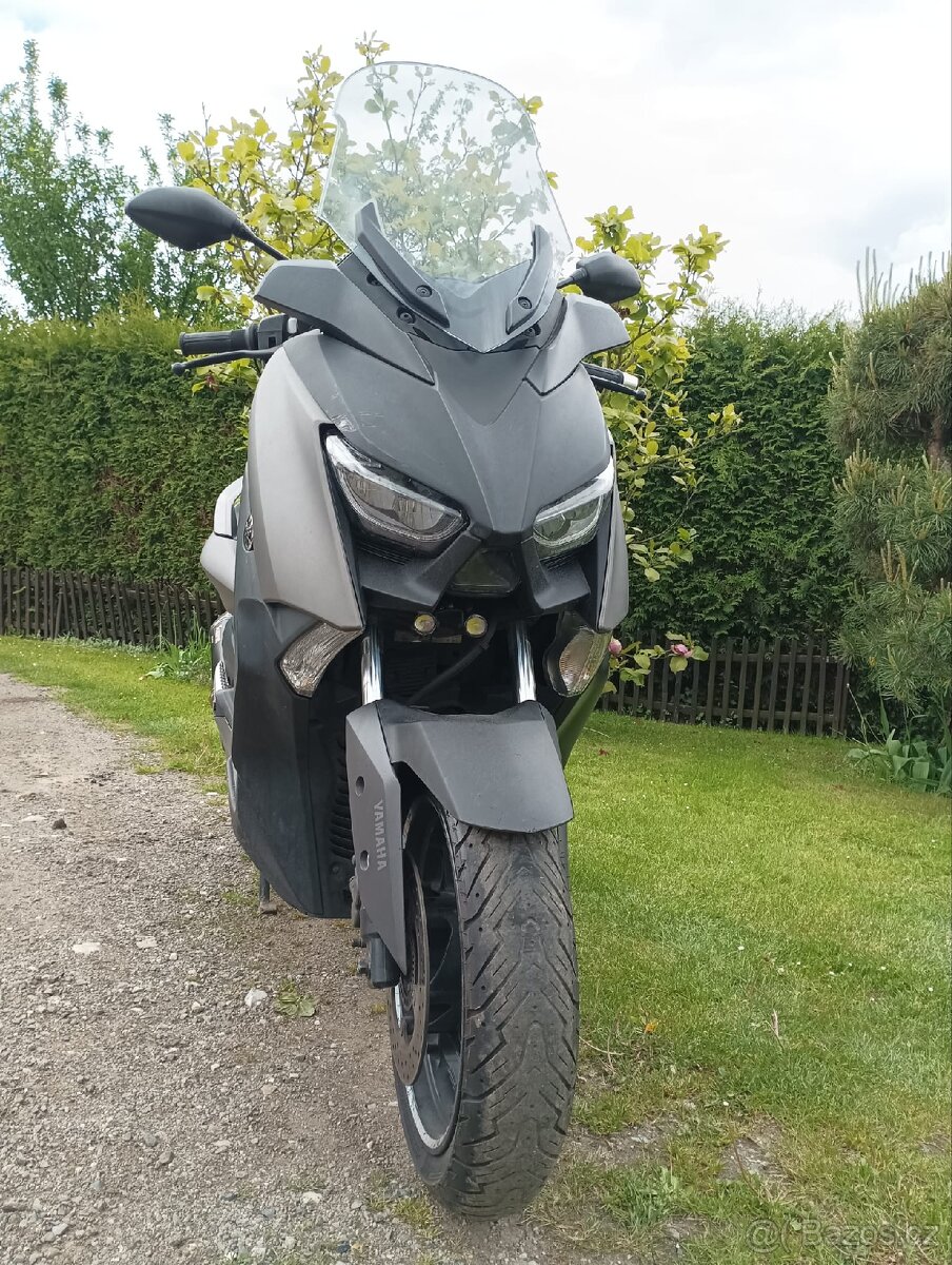 Yamaha x-max 300