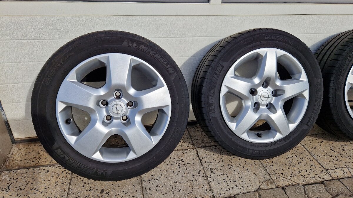 Orig. kola Opel 5x110, letní pneu 205/55R16