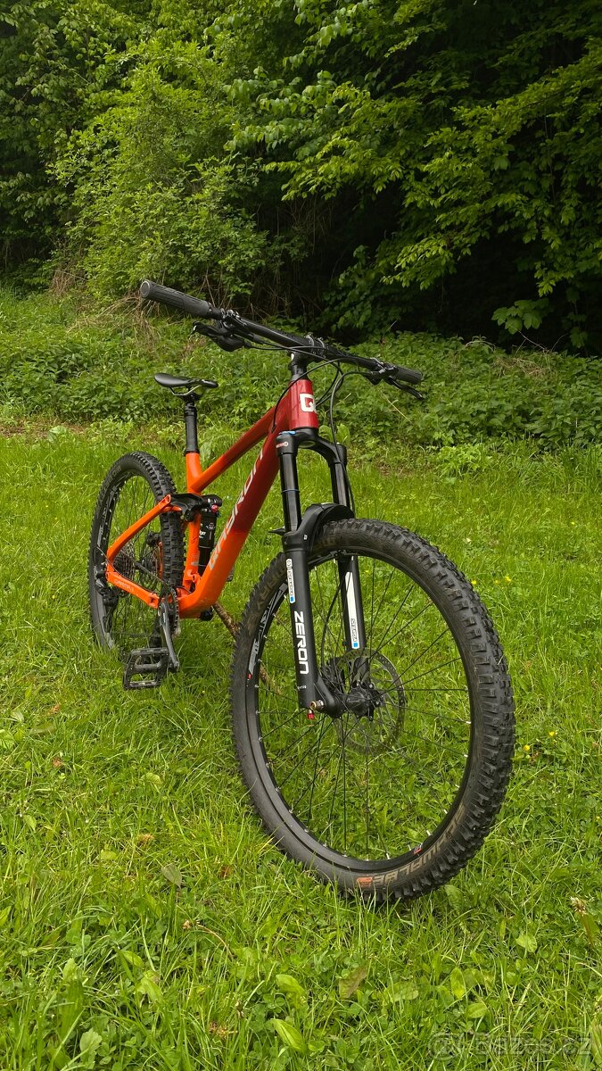 Qayron Carma -Top stav, super výbava ,27”