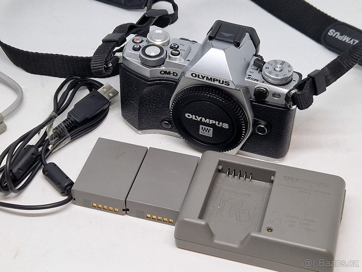 OLYMPUS OM-D M5 M kII - TOP stav, 64GB, 2x baterie