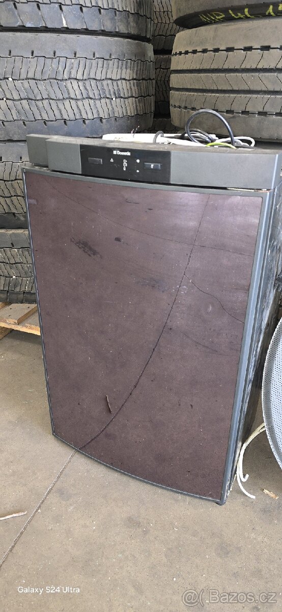 Dometic absorpční lednice do karavanu