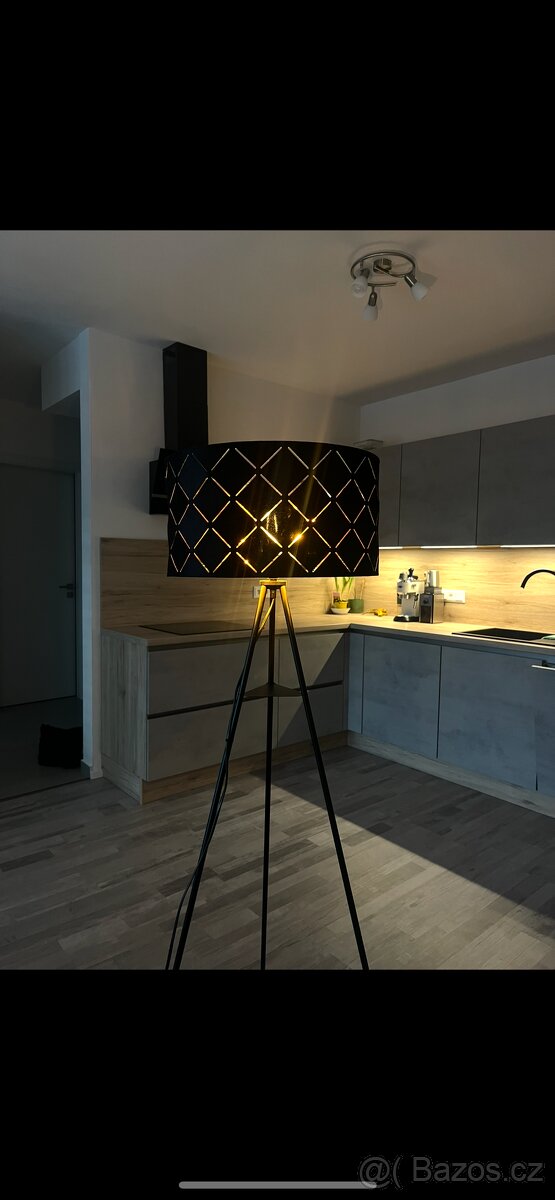Stojací lampa Moebelix Evelyn