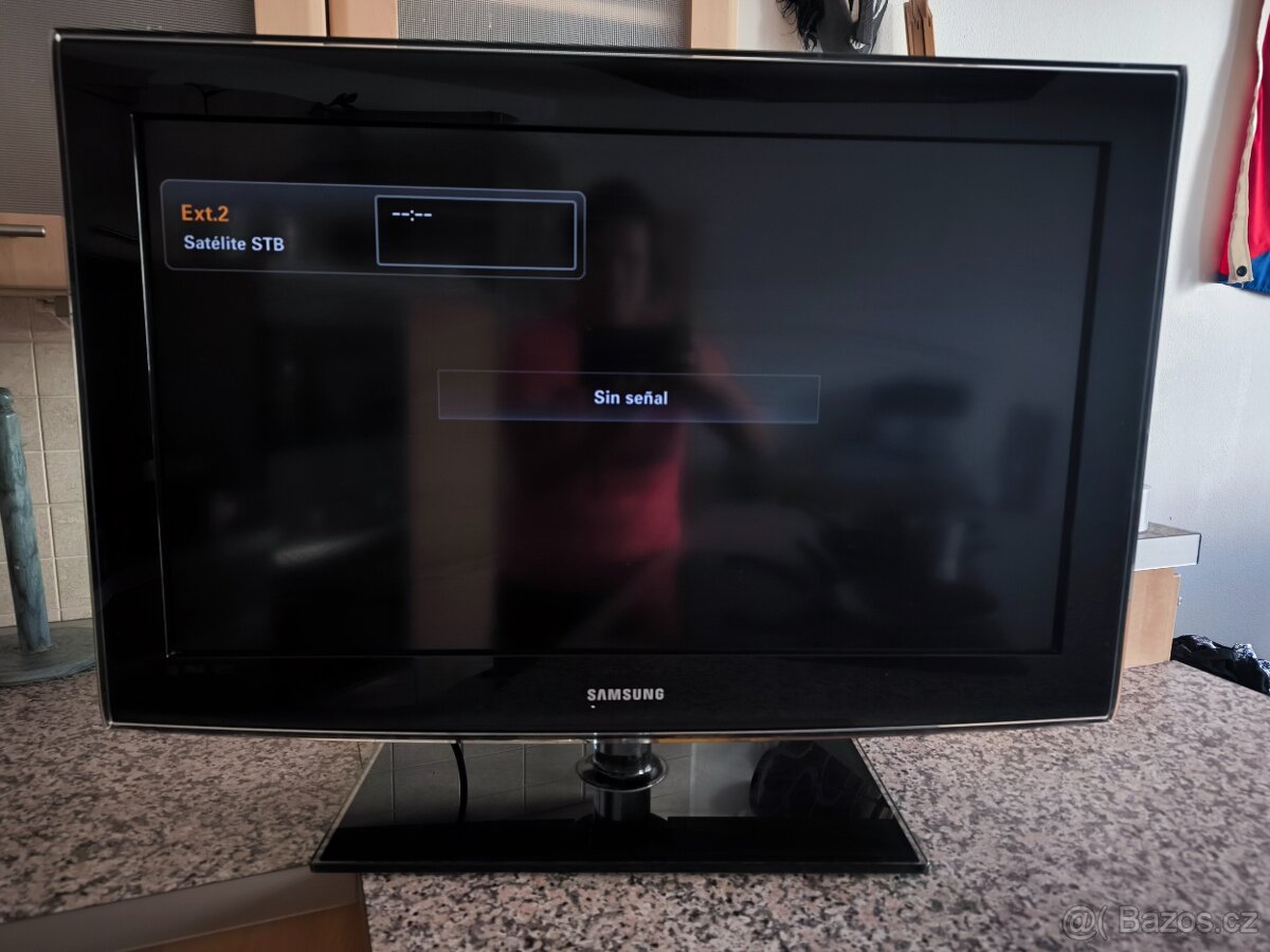 Samsung TV LE32B550 + multimediální centrum