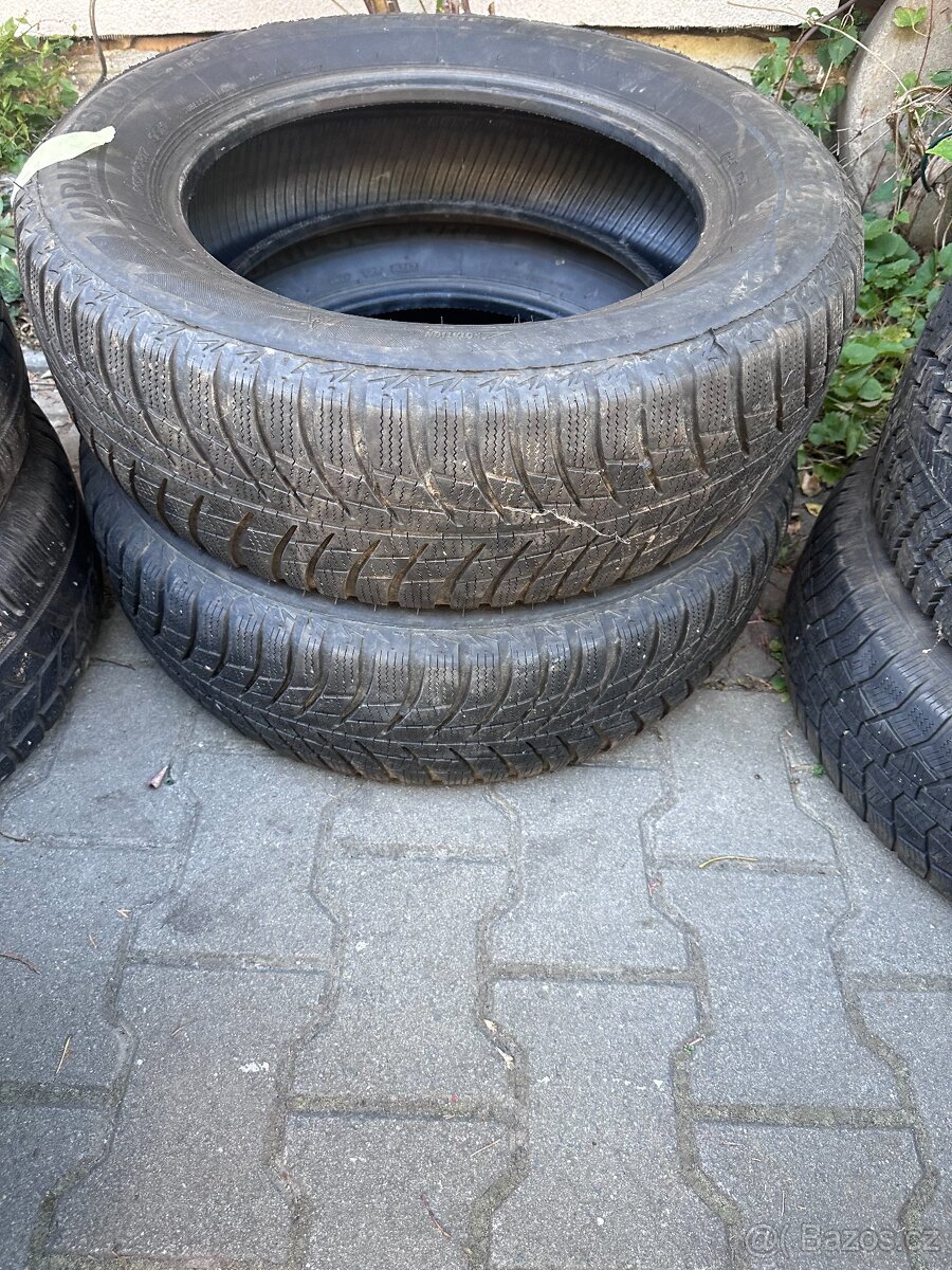 2ks zimních pneu 215/65 R17 - Bridgestone