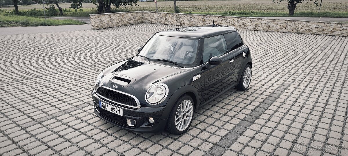 MINI Cooper R56 S - N18 135 kW 2012