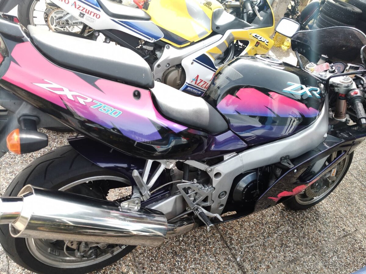 Kawasaki ZXR 750 L - 2 identické kompletní kusy