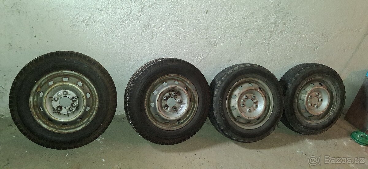 Zimni 195/70 R15C