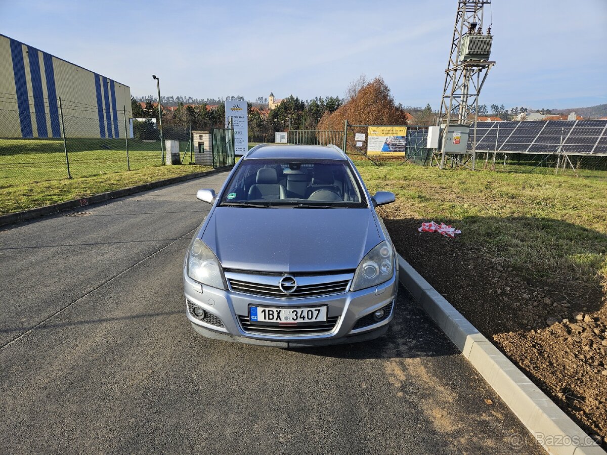 Astra H cosmo 1.6 automat