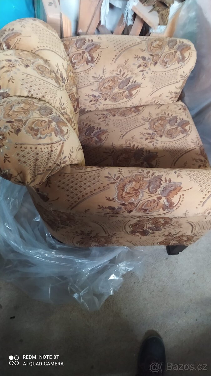 Křesla po celkové opravě