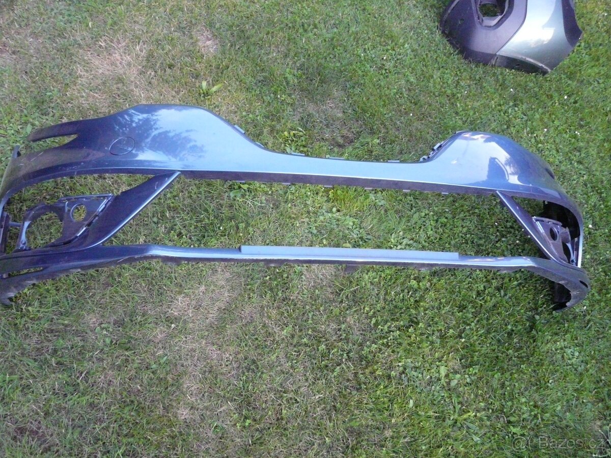 RENAULT MEGANE IV PŘEDNÍ NÁRAZNÍK R.V. OD 2015