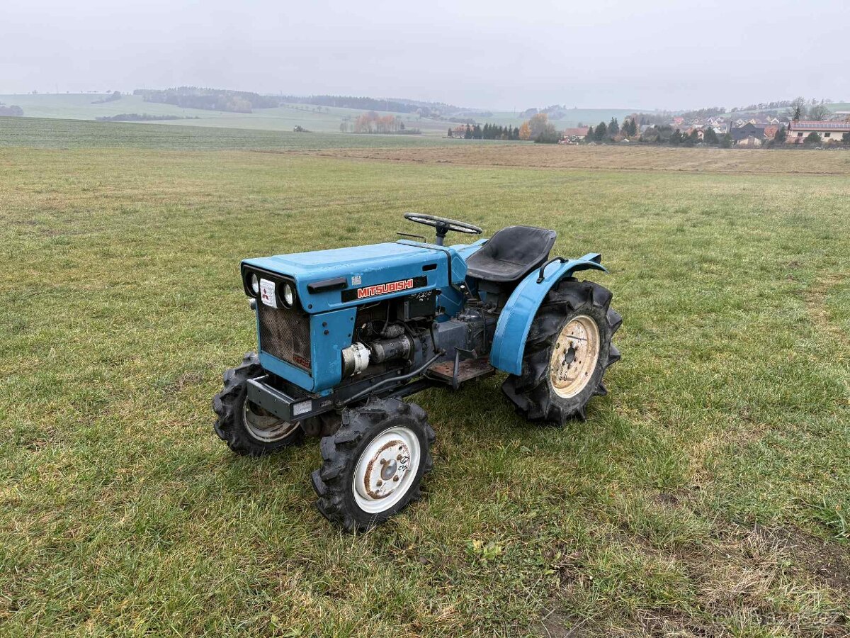 JAPONSKÝ MALOTRAKTOR MITSUBISHI D1300 4X4