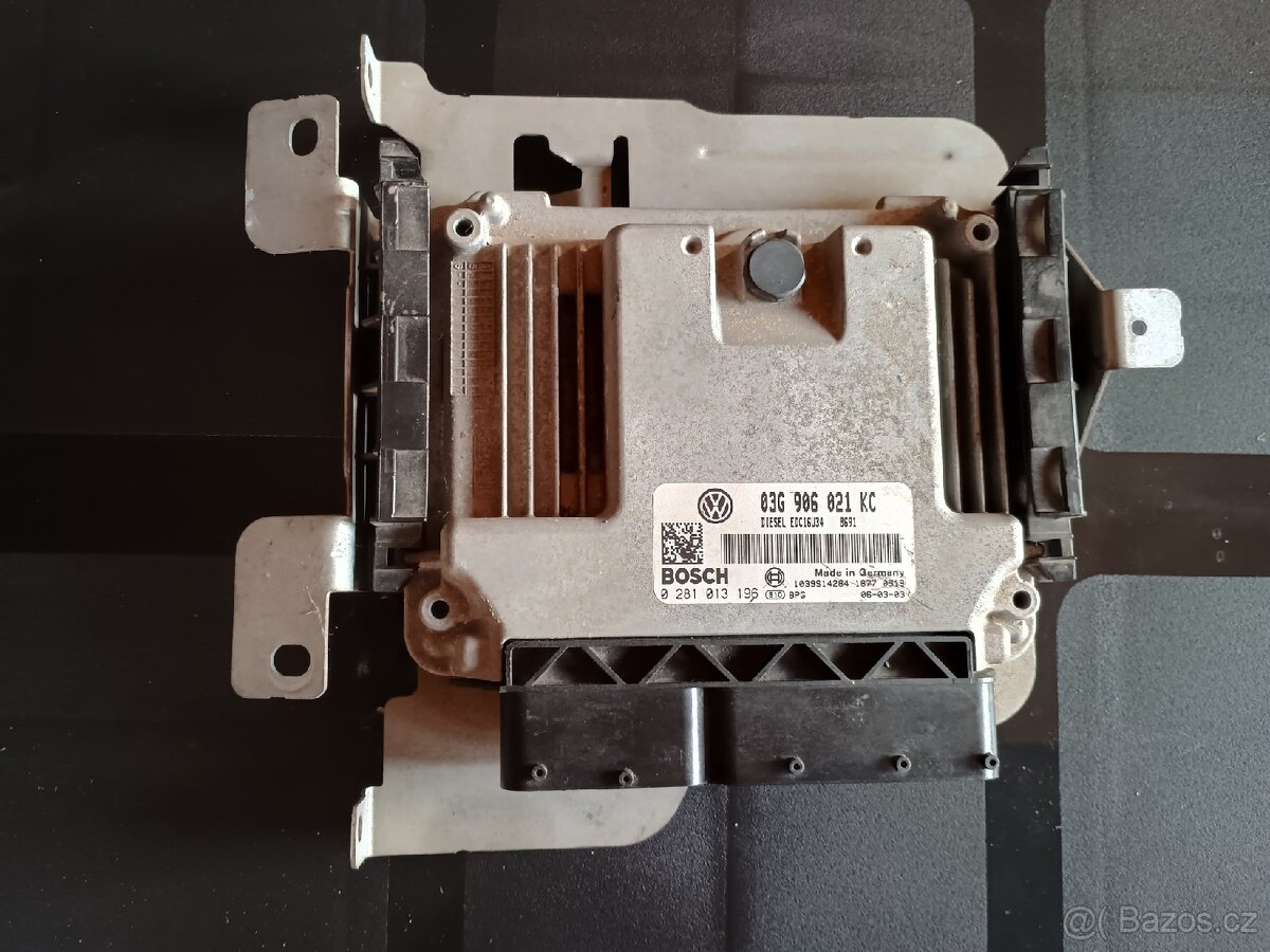 Řídící jednotka 03G906021KC