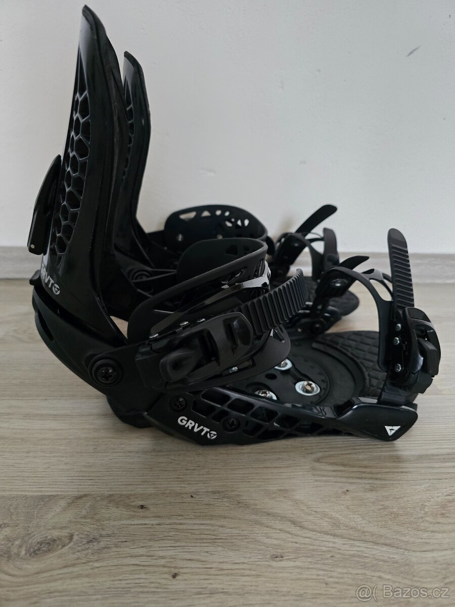 Vázání na snowboard