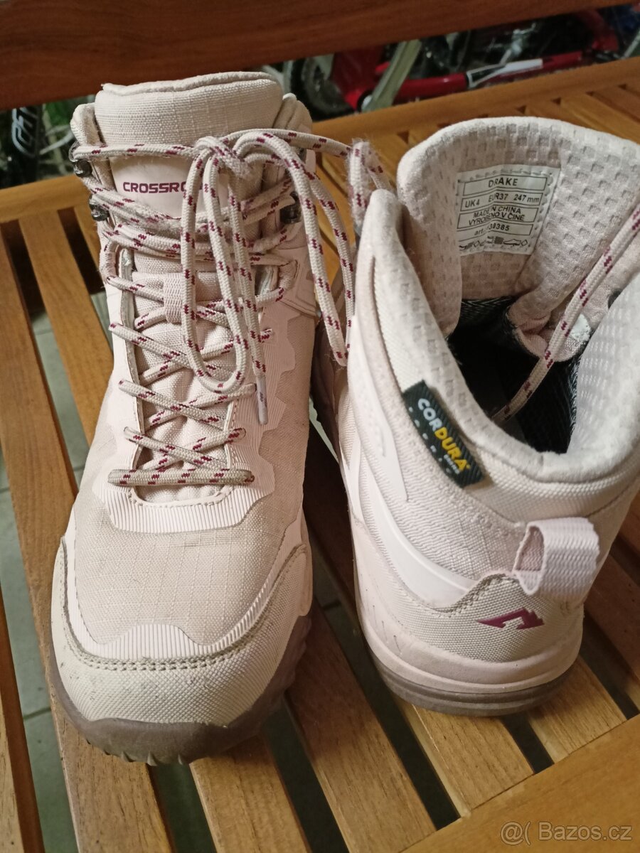 Prodám outdoorové boty