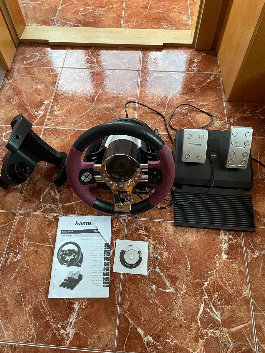 PRODÁVÁM VOLANT S PEDÁLY