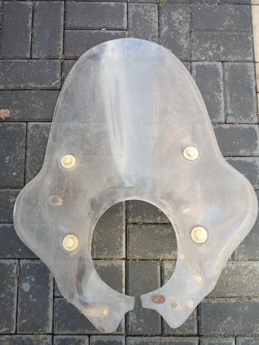 Jawa 250 plexištít